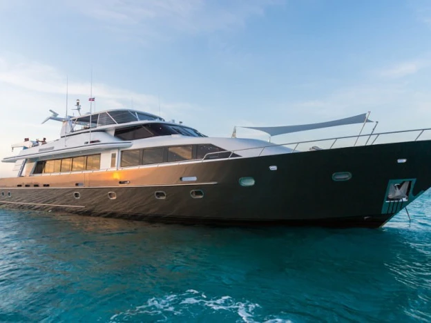 Vermietung Yacht Crescent mit Führerschein