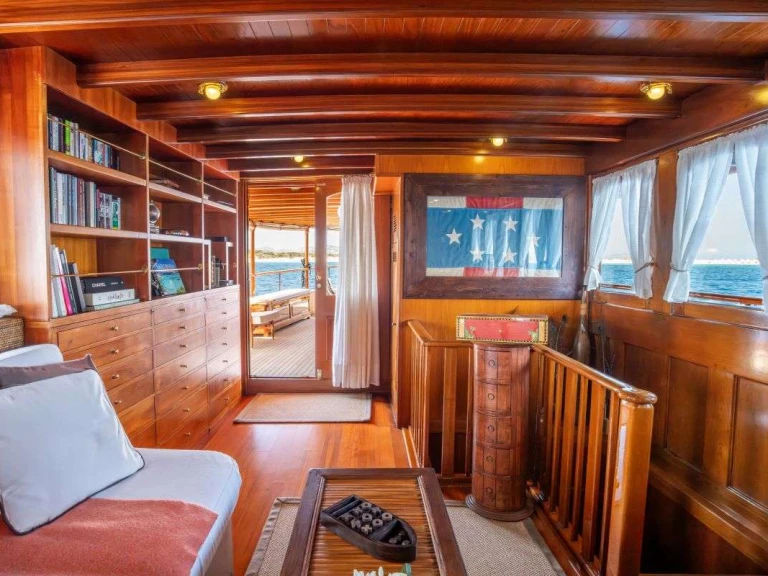 Bootsverleih  OVER THE RAINBOW OF LONDON Cannes Samboat