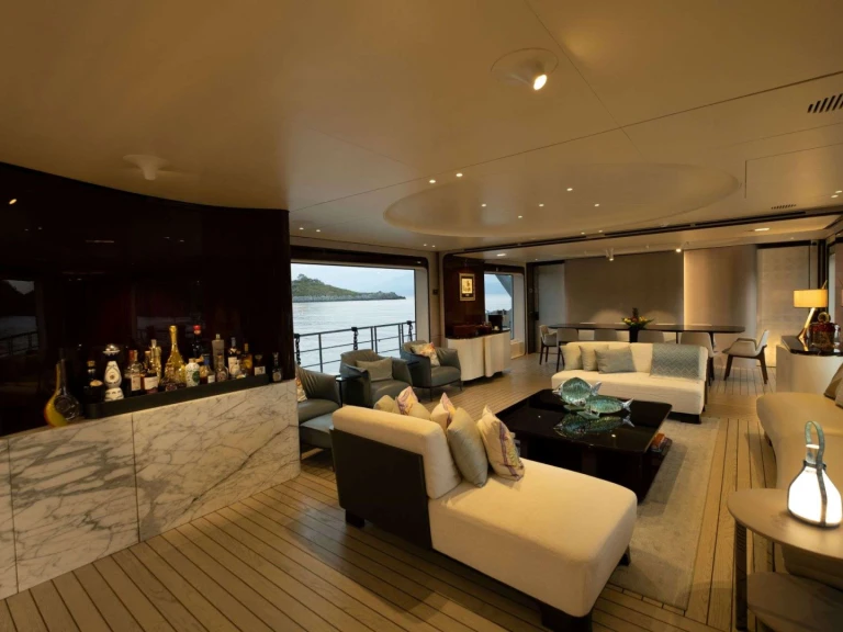 Vermietung Yacht Azimut mit Führerschein