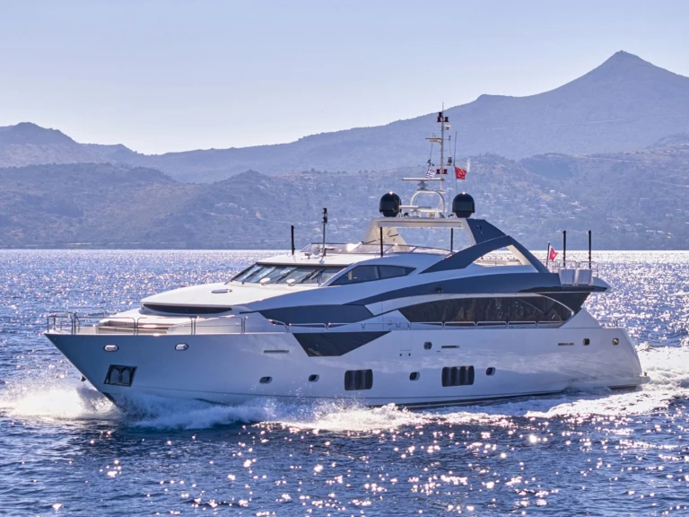YachtCharter in Athen - Sunseeker BLADE I auf SamBoat