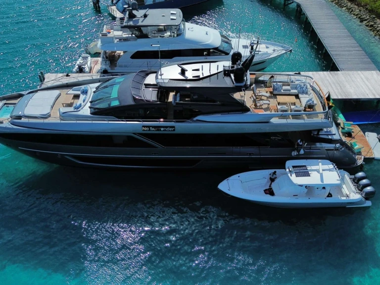 Yacht mieten in Newport - Riva NO SURRENDER