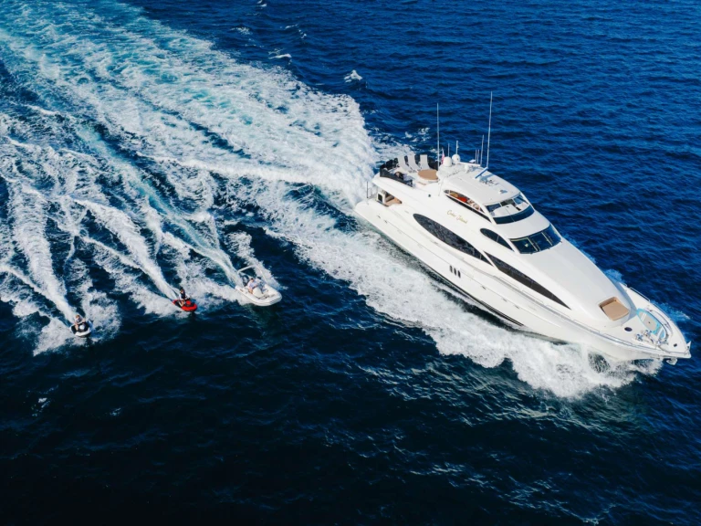 Vermietung Yacht Lazzara mit Führerschein