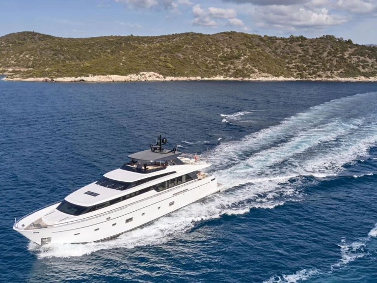 Ein San Lorenzo RARE DIAMOND mieten in Athen