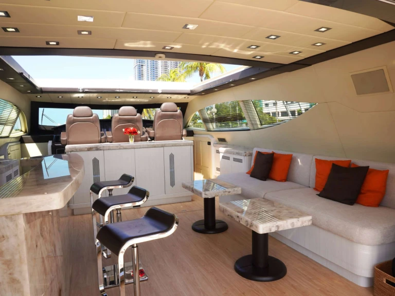 Bootsverleih Mangusta Mangusta 105' Miami Samboat