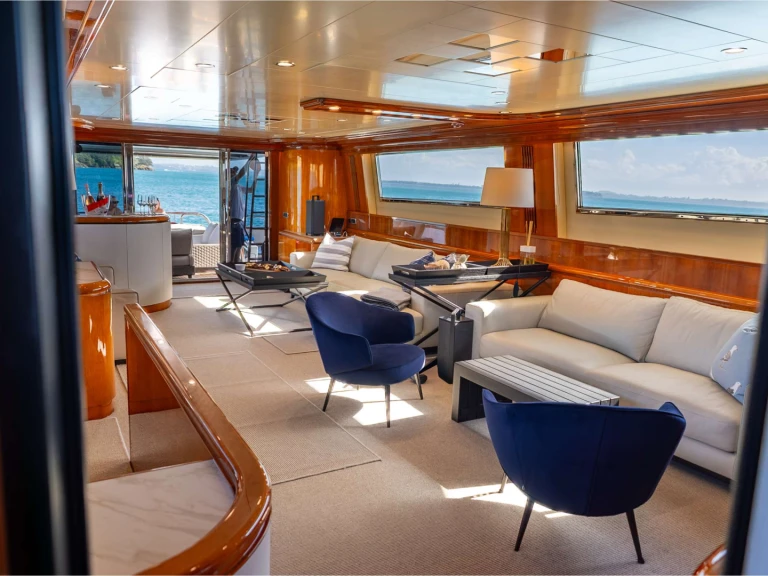 Vermietung Yacht Falcon mit Führerschein