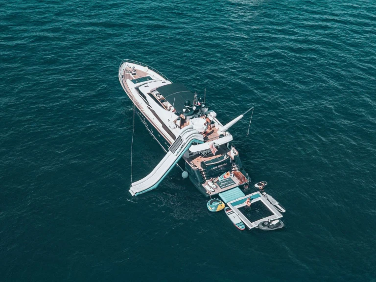 Yacht mieten in Rom zum besten Preis