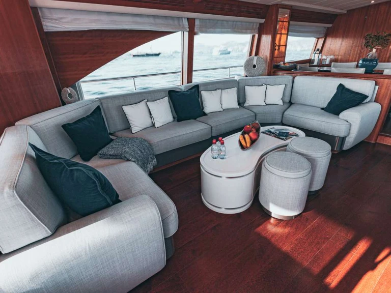 YachtCharter in Rom - Couach Lady Amanda auf SamBoat