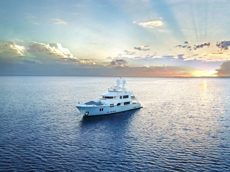 Nordhavn VIVIERAE II mieten Bahamas