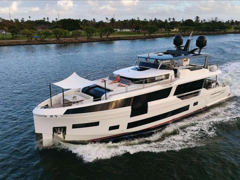 Vermietung Yacht Selene mit Führerschein