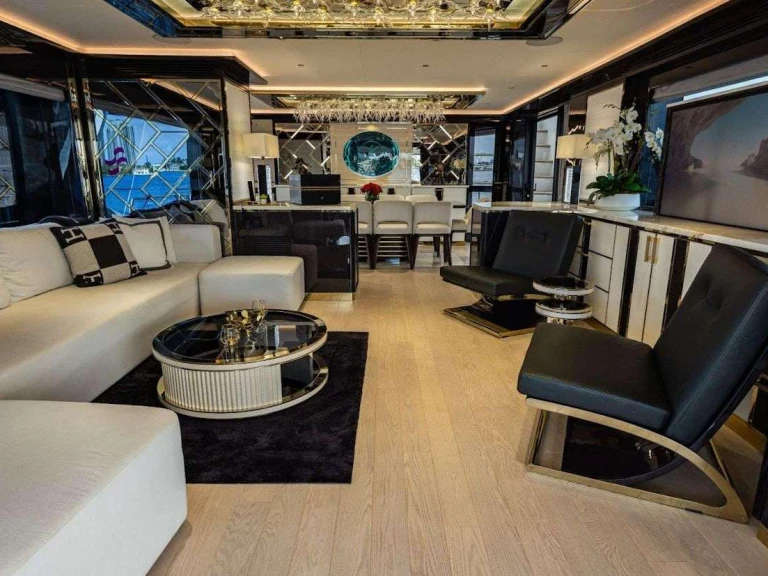 Selene Olympus mieten Miami