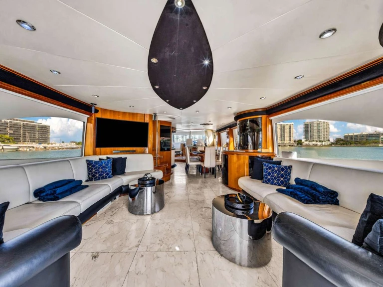 YachtCharter in Miami - Sunseeker So What Who Cares auf SamBoat