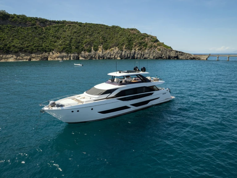 YachtCharter in Castellammare di Stabia - Ferretti FAST auf SamBoat