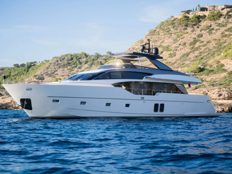 Vermietung Yacht San Lorenzo mit Führerschein