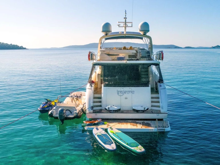 Yacht mieten in Trogir - Princess, UK INSIEME