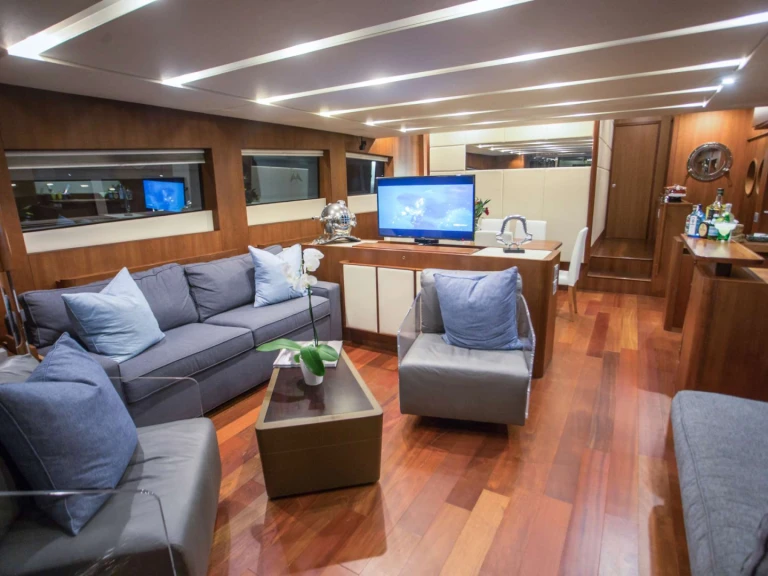 Bootsverleih Aicon Italian Yacht 85 Miami Samboat