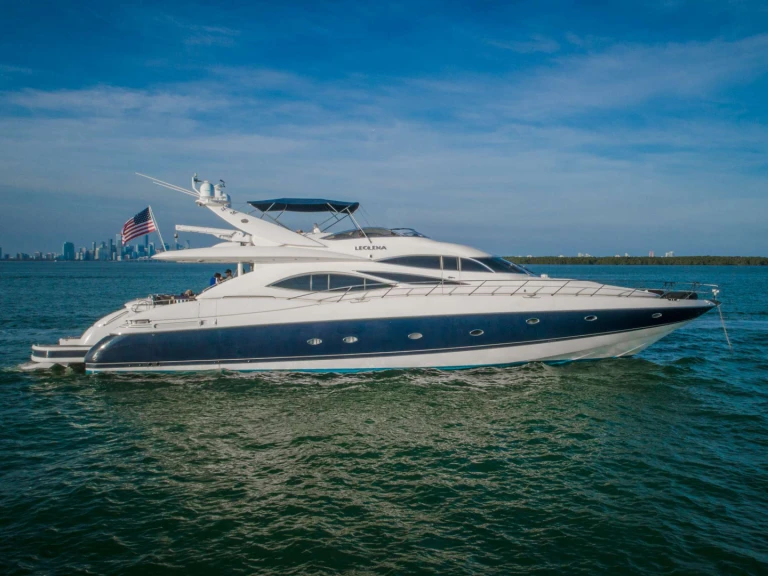 Vermietung Yacht Sunseeker mit Führerschein