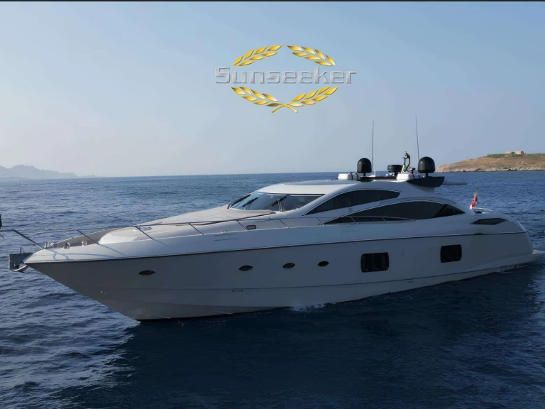 Yacht mieten in Poltu Quatu zum besten Preis