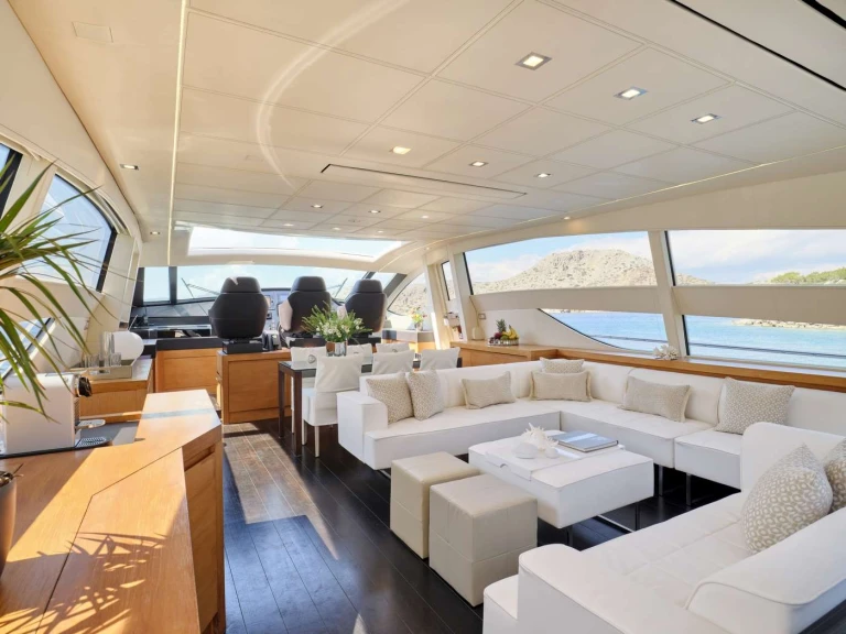 Vermietung Yacht Pershing mit Führerschein