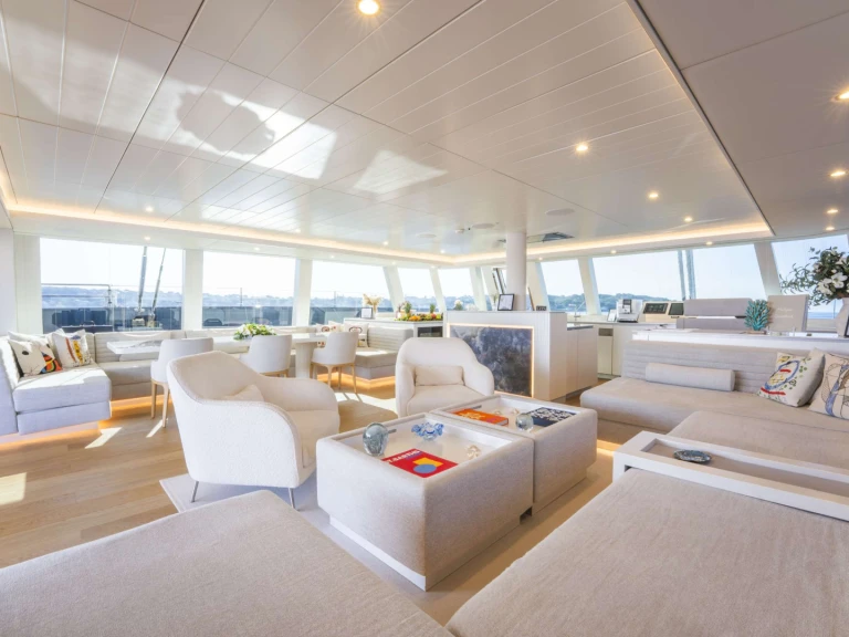 Sunreef Halcyon mieten Neapel