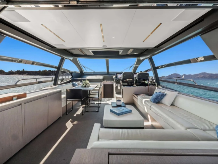 Bootsverleih Riva SAMIRA Cannes Samboat