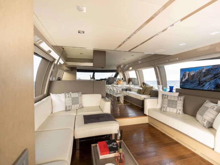Yacht mieten in Neapel zum besten Preis