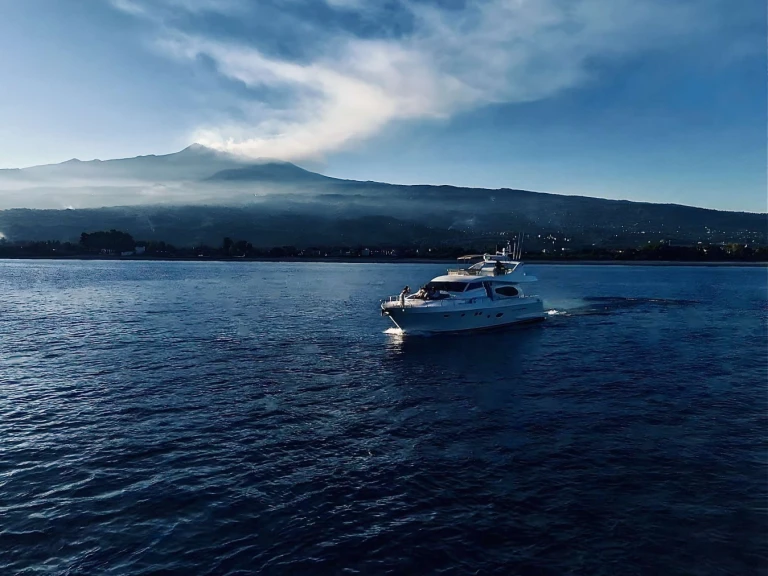 YachtCharter in Riposto - Ferretti Angelica auf SamBoat