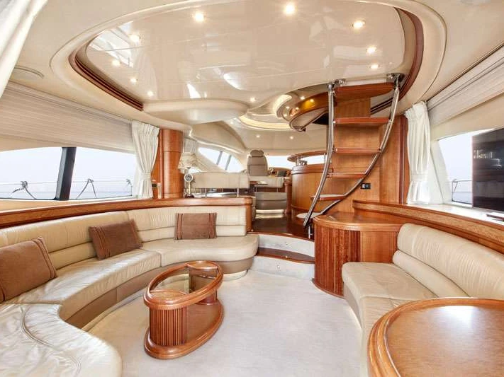 Vermietung Yacht Azimut mit Führerschein