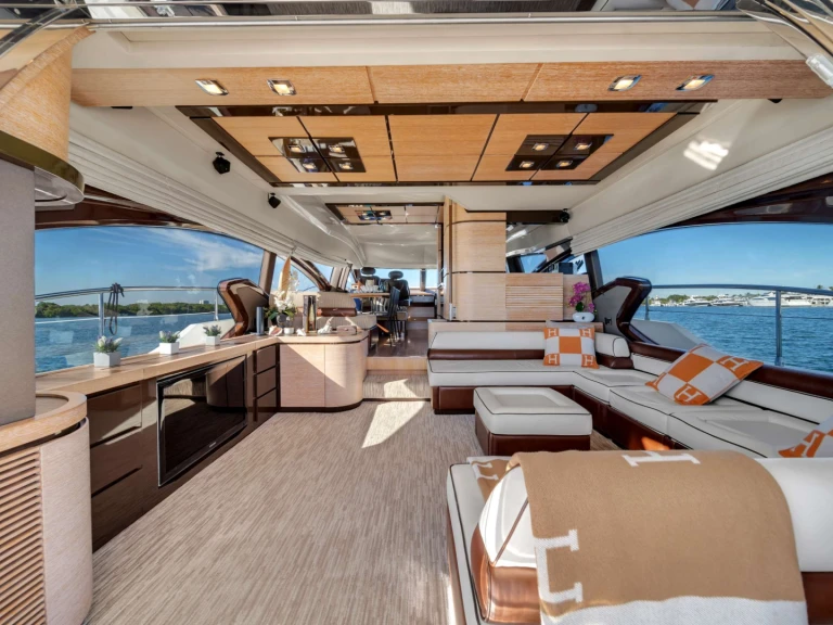 Yacht mieten in Sunny Isles Beach (City) zum besten Preis