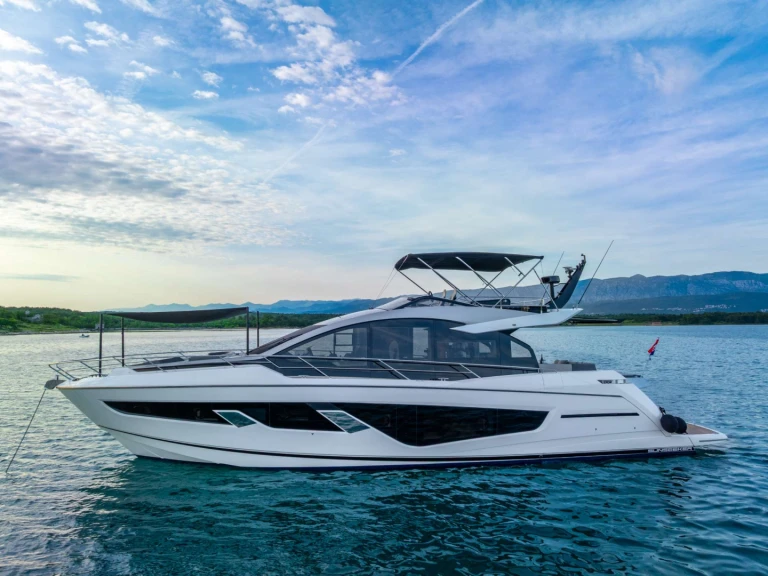 Ein Sunseeker X2 mieten in Trogir