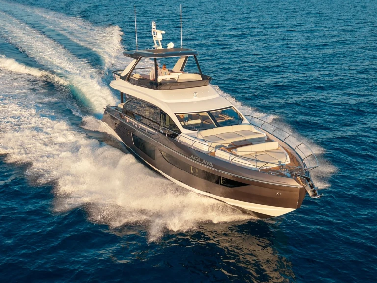Yacht mit oder ohne Skipper Azimut mieten in Zadar