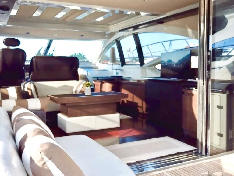 Azimut Warren Kelly mieten Bahamas