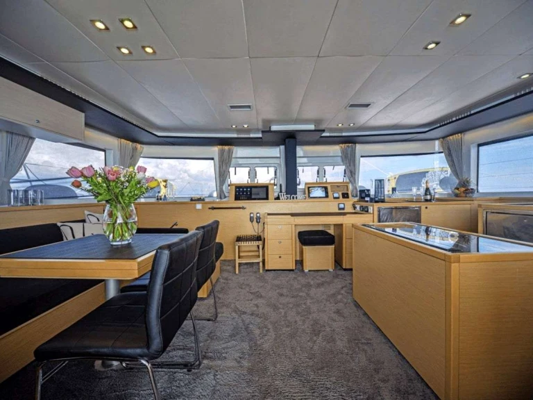 Vermietung Yacht Lagoon mit Führerschein