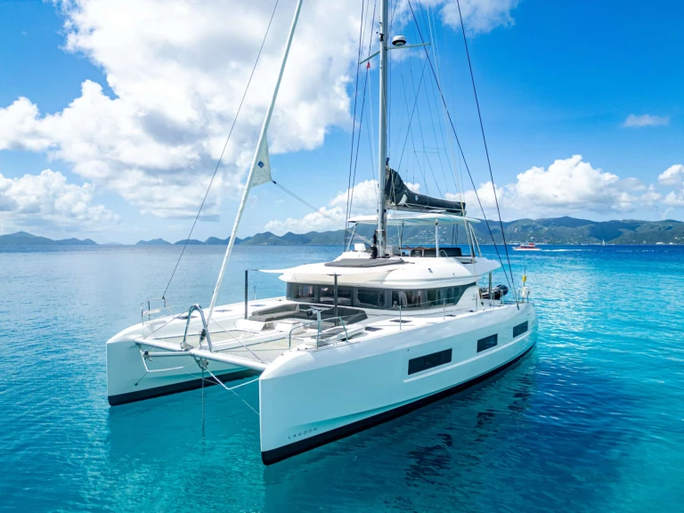 Yacht mieten in Athen zum besten Preis