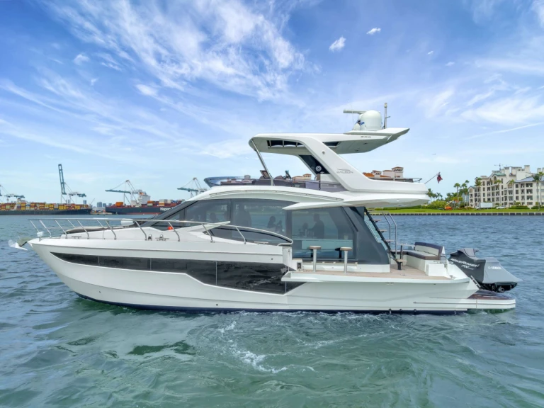 YachtCharter in Miami - Galeon Infinity auf SamBoat