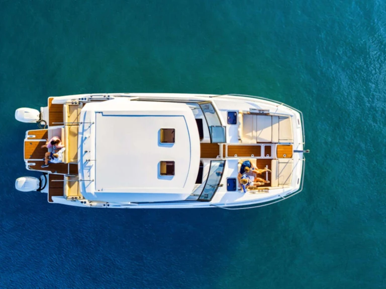 Yacht mieten in Sardinien zum besten Preis