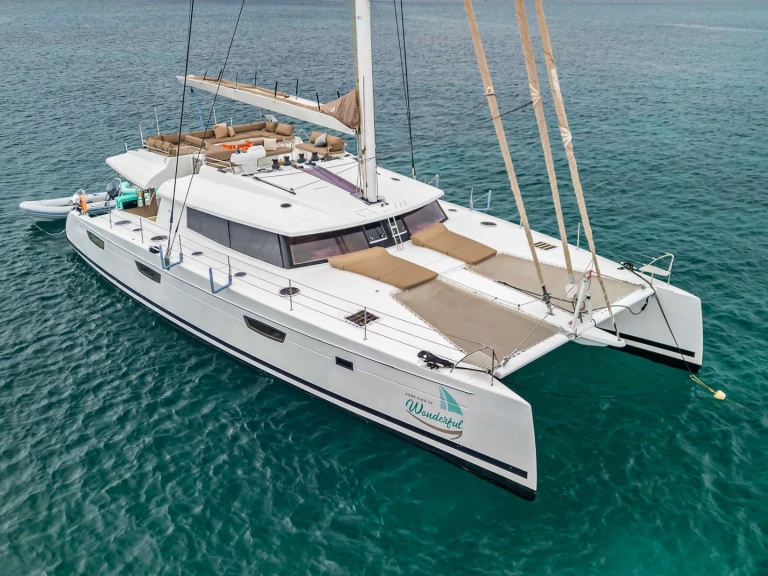 Vermietung Yacht Fountaine Pajot mit Führerschein