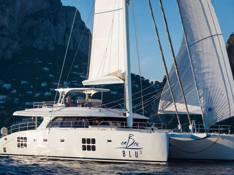 Vermietung Yacht Sunreef mit Führerschein