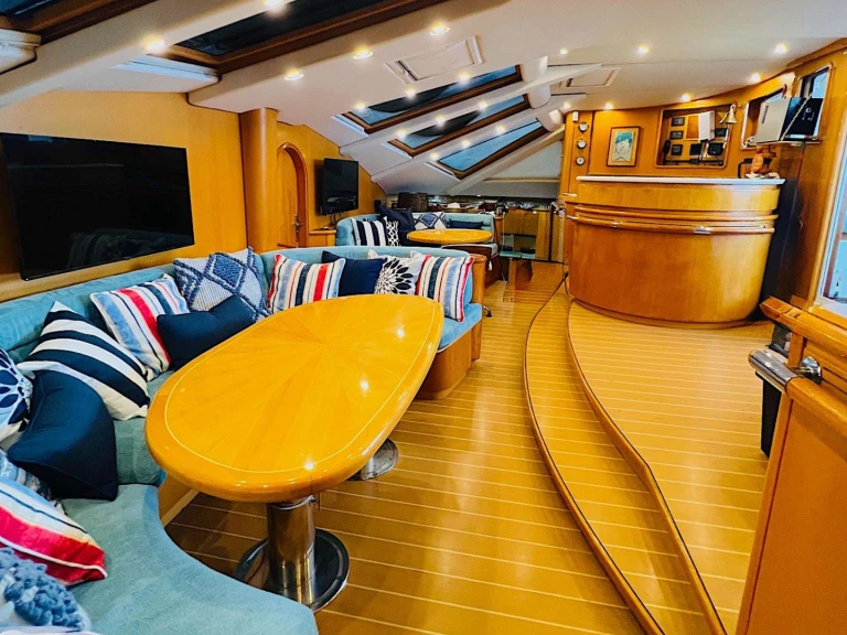 Vermietung Yacht Privilege mit Führerschein