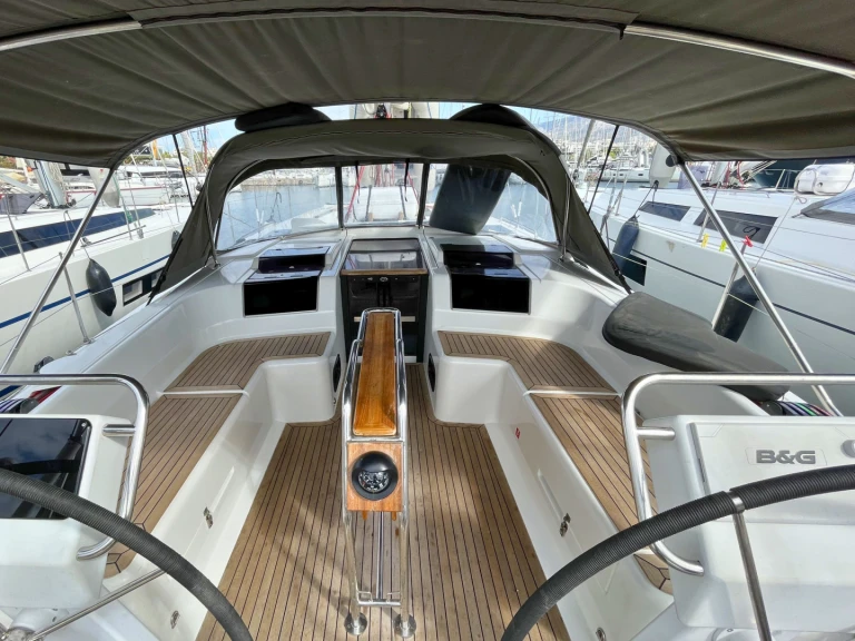 Segelboot mieten in Álimos zum besten Preis