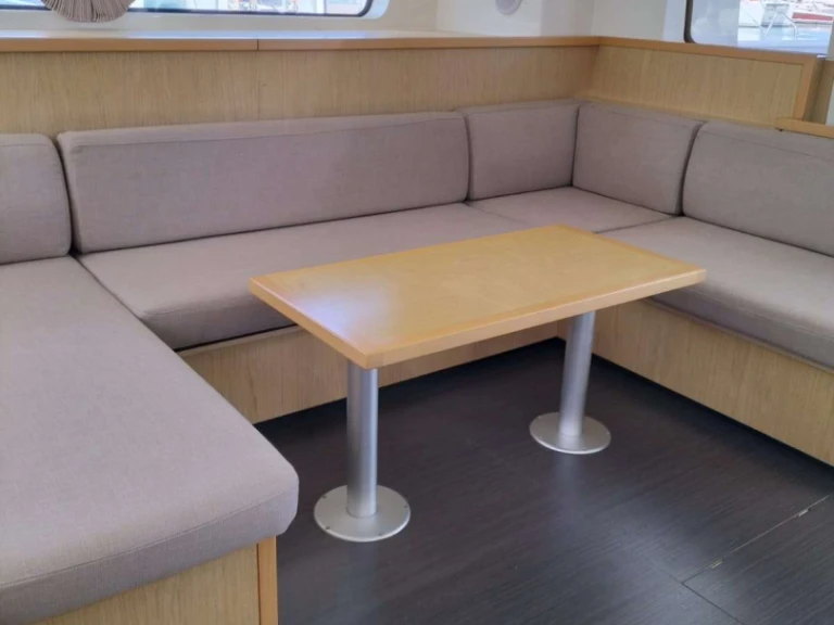Vermietung Yacht Lagoon mit Führerschein