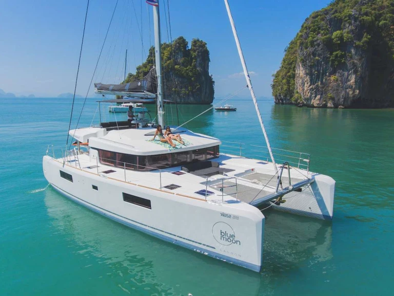 Boot mieten Phuket günstig Blue Moon