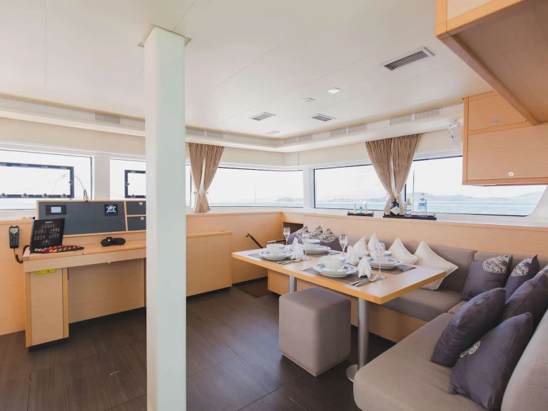 Bootsverleih Lagoon Blue Moon Phuket Samboat