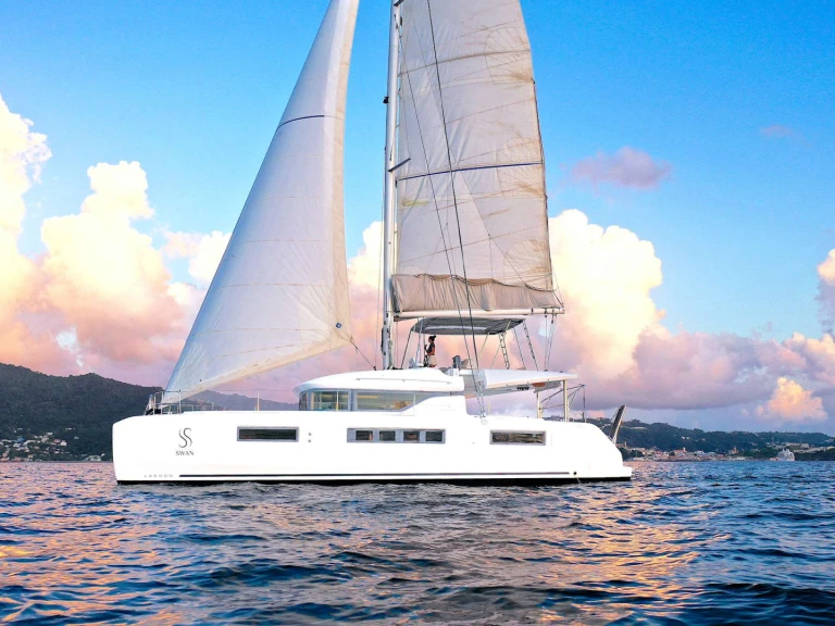Vermietung Yacht Lagoon mit Führerschein