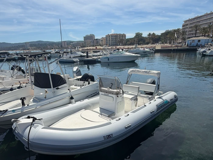 Bootsverleih Capelli Tempest 630 Le Lavandou Samboat
