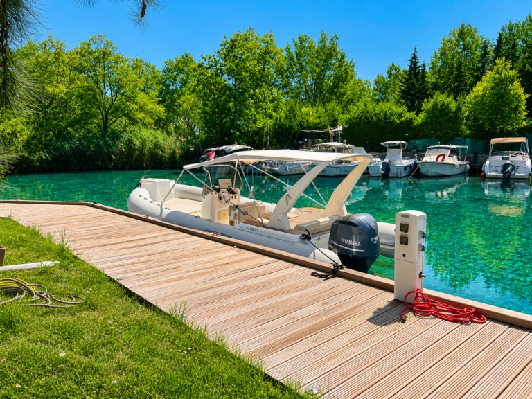 Boot mieten Mandelieu-la-Napoule günstig Tempest 770