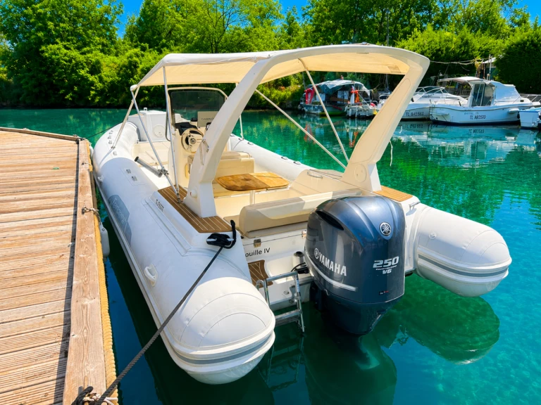 Schlauchboot mieten in Mandelieu-la-Napoule zum besten Preis