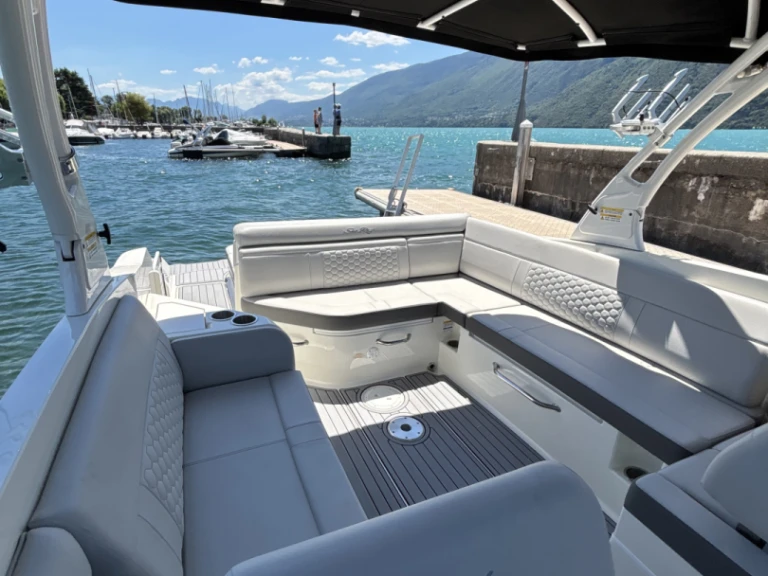 YachtCharter in Le Bourget-du-Lac - Sea Ray Sea Ray SDX 270 auf SamBoat