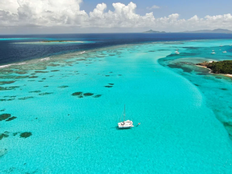 Yacht mieten in Grenadines - Robertson and Caine Groovy