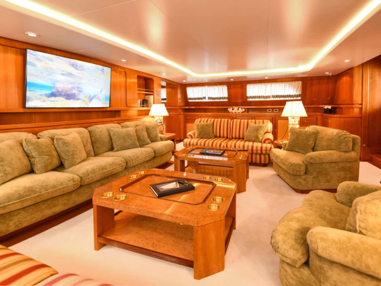 Yacht mieten in Neapel zum besten Preis