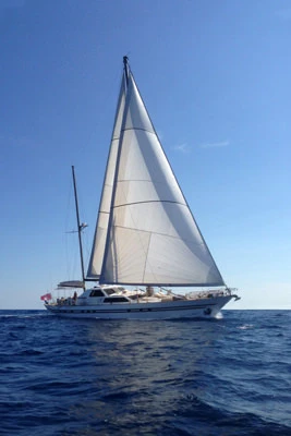 Vermietung Yacht Benetti mit Führerschein